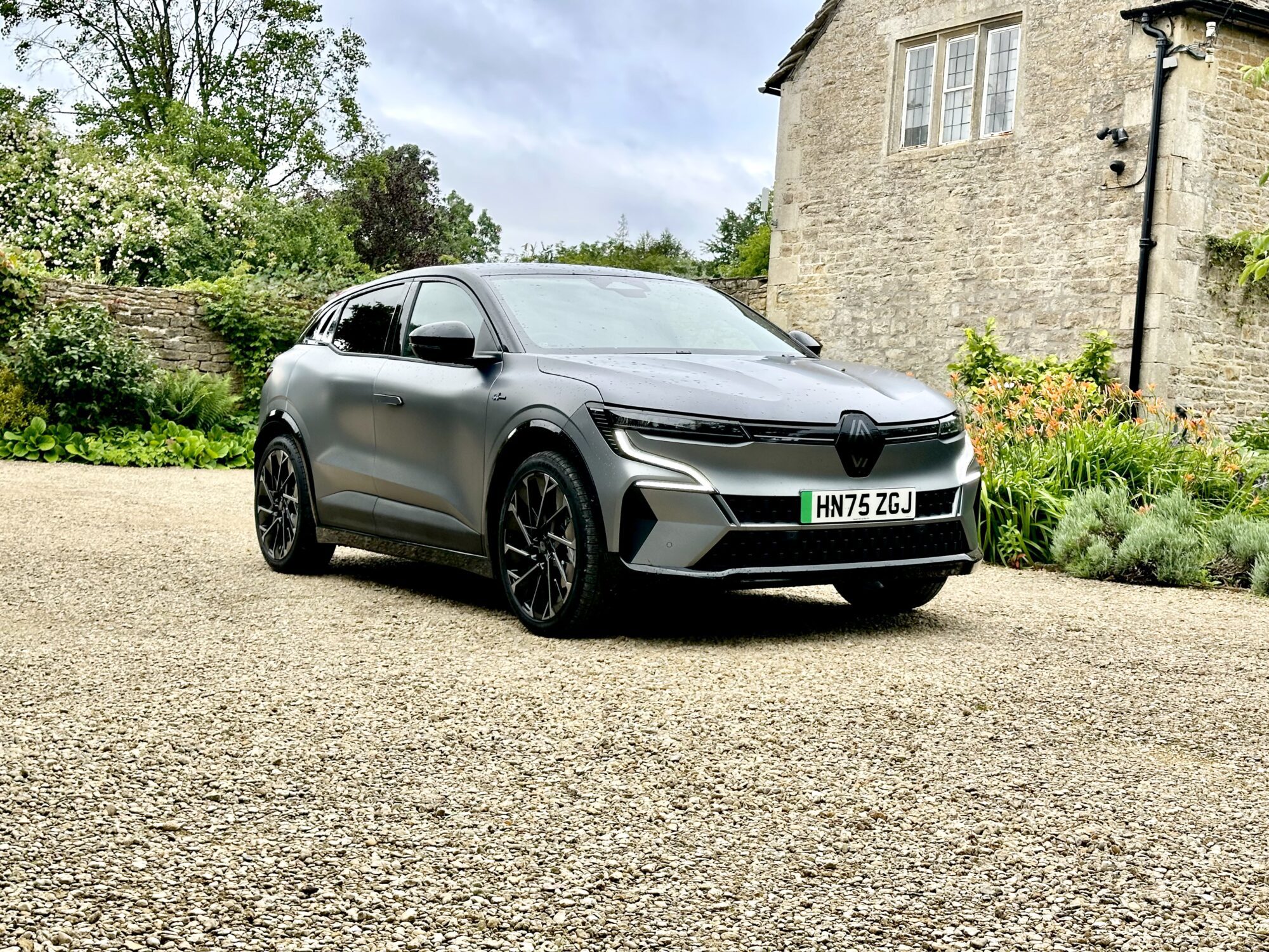 Diesel&EcoCar Magazine | Our cars: Renault Megane Report 2