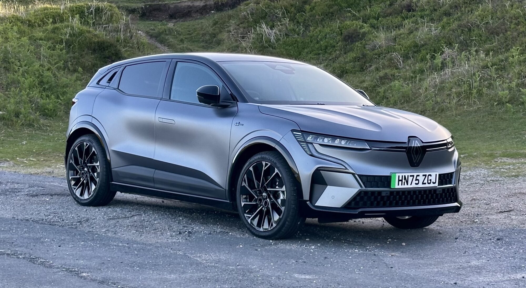 Diesel&EcoCar Magazine | Our cars: Renault Megane First Report